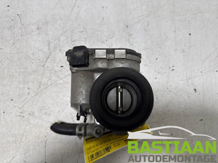 Gasklephuis van een Toyota Aygo (B10) 1.0 12V VVT-i 2006