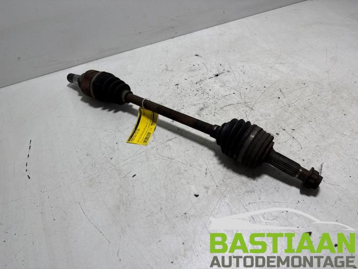Gebruikte Aandrijfas links-voor Toyota Aygo (B10) 1.0 12V VVT-i Prijs € 39,99 Margeregeling aangeboden door Bastiaan Autodemontage