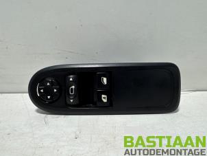 Gebruikte Schakelaar Elektrisch Raam Citroen C3 (SC) 1.6 HDi 92 Prijs € 24,99 Margeregeling aangeboden door Bastiaan Autodemontage