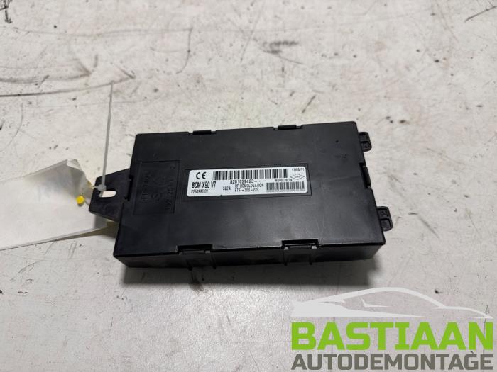 Gebruikte Module Bodycontrol Dacia Logan MCV I (KS) 1.6 16V Prijs € 74,99 Margeregeling aangeboden door Bastiaan Autodemontage