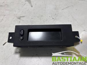 Gebruikte Display Interieur Opel Corsa D 1.4 16V Twinport Prijs € 17,50 Margeregeling aangeboden door Bastiaan Autodemontage