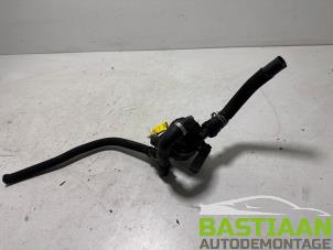 Gebruikte Waterpomp Mercedes C AMG (C205) 4.0 C-63 S AMG V8 Biturbo Prijs € 124,95 Margeregeling aangeboden door Bastiaan Autodemontage