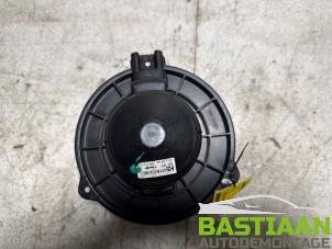 Gebruikte Kachel Ventilatiemotor Chevrolet Captiva (C100) 2.4 16V 4x4 Prijs € 32,00 Margeregeling aangeboden door Bastiaan Autodemontage