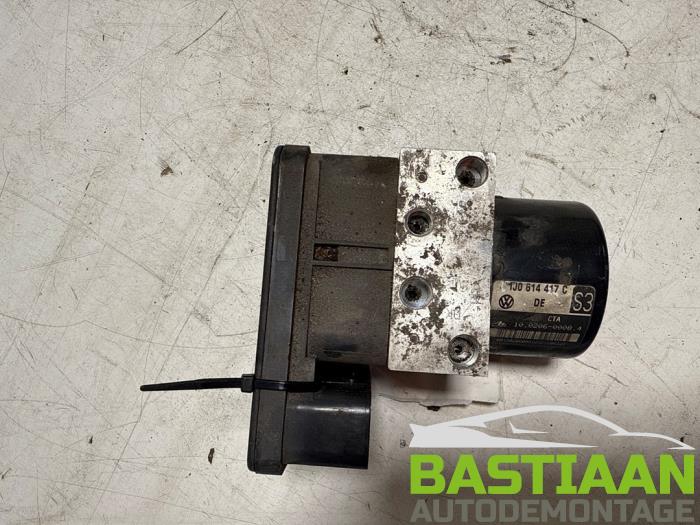 Gebruikte ABS Pomp Volkswagen Golf IV (1J1) 2.3 V5 GTI 20V Prijs € 64,99 Margeregeling aangeboden door Bastiaan Autodemontage