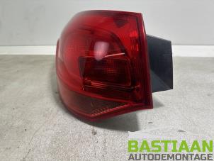 Gebruikte Achterlicht links Opel Astra J Sports Tourer (PD8/PE8/PF8) 2.0 CDTI 16V 165 Prijs € 47,00 Margeregeling aangeboden door Bastiaan Autodemontage