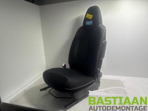 Gebruikte Voorstoel links Peugeot 107 1.0 12V Prijs € 74,99 Margeregeling aangeboden door Bastiaan Autodemontage