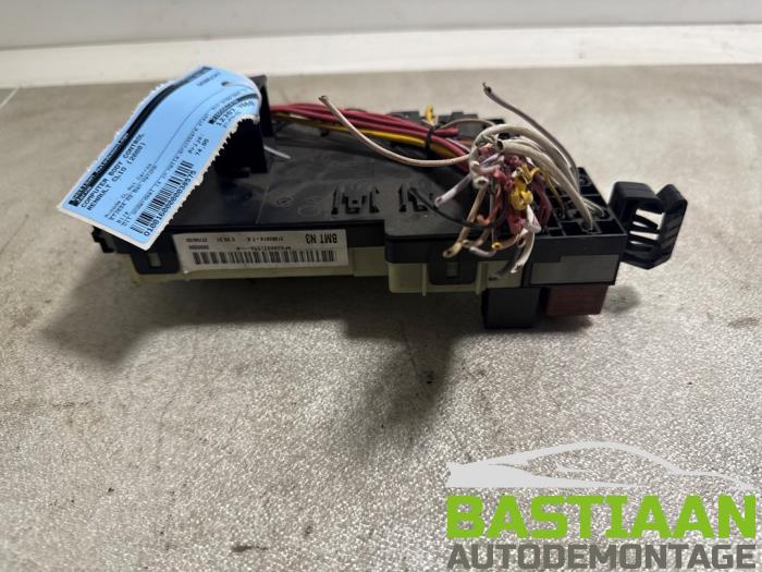 Computer Body Control van een Renault Clio II (BB/CB) 1.4 2000