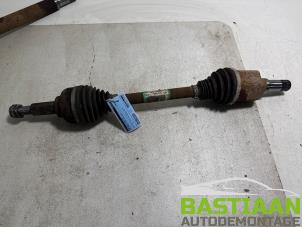 Gebruikte Aandrijfas links-voor Ford Transit Custom 2.0 TDCi 16V Eco Blue 105 Prijs € 129,99 Margeregeling aangeboden door Bastiaan Autodemontage