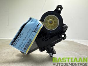 Gebruikte Motor electrisch raam Skoda Fabia II (5J) 1.2 TSI Prijs € 39,99 Margeregeling aangeboden door Bastiaan Autodemontage