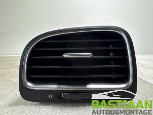 Gebruikte Luchtrooster Dashboard Volkswagen Golf VI (5K1) 1.6 TDI 16V Prijs € 14,95 Margeregeling aangeboden door Bastiaan Autodemontage