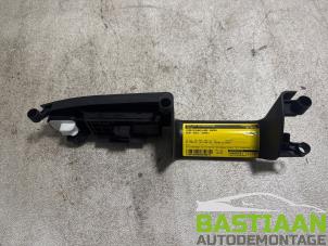 Gebruikte Schakelblok ruiten Seat Exeo (3R2) 2.0 TDI 16V Prijs € 19,95 Margeregeling aangeboden door Bastiaan Autodemontage