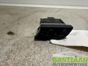 Gebruikte Hoogteregelaar schakelaar Seat Exeo (3R2) 2.0 TDI 16V Prijs € 9,99 Margeregeling aangeboden door Bastiaan Autodemontage