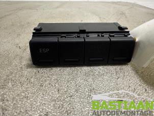 Gebruikte Schakelaar ESP Seat Exeo (3R2) 2.0 TDI 16V Prijs € 24,99 Margeregeling aangeboden door Bastiaan Autodemontage