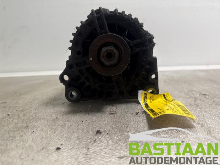 Gebruikte Dynamo Volkswagen Golf V (1K1) 1.6 FSI 16V Prijs € 29,99 Margeregeling aangeboden door Bastiaan Autodemontage