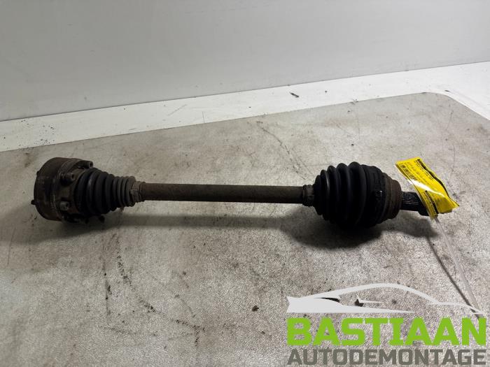 Gebruikte Steekas links-voor Volkswagen Golf Plus (5M1/1KP) 1.6 FSI 16V Prijs € 74,99 Margeregeling aangeboden door Bastiaan Autodemontage