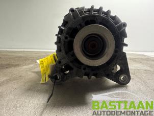 Gebruikte Dynamo Renault Twingo II (CN) 1.2 16V Prijs € 39,99 Margeregeling aangeboden door Bastiaan Autodemontage