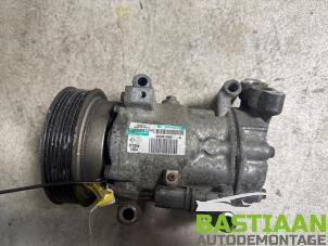 Gebruikte Aircopomp Renault Twingo II (CN) 1.2 16V Prijs € 49,99 Margeregeling aangeboden door Bastiaan Autodemontage