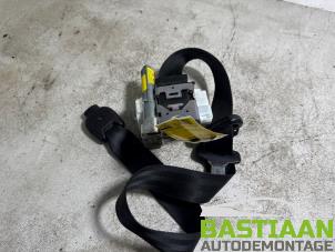 Gebruikte Veiligheidsgordel links-voor Ford Ka II 1.2 Prijs € 134,99 Margeregeling aangeboden door Bastiaan Autodemontage