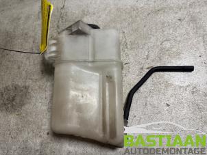 Gebruikte Koelvloeistof Reservoir Hyundai i30 Crosswagon (WWH) 2.0 CVVT 16V Prijs € 14,99 Margeregeling aangeboden door Bastiaan Autodemontage