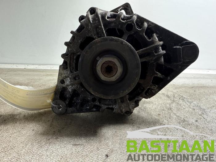 Gebruikte Dynamo Hyundai i30 Crosswagon (WWH) 2.0 CVVT 16V Prijs € 49,99 Margeregeling aangeboden door Bastiaan Autodemontage