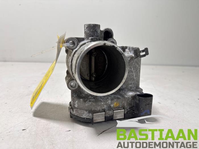 Gebruikte Gasklephuis Ford Fiesta 6 (JA8) 1.25 16V Prijs € 39,99 Margeregeling aangeboden door Bastiaan Autodemontage