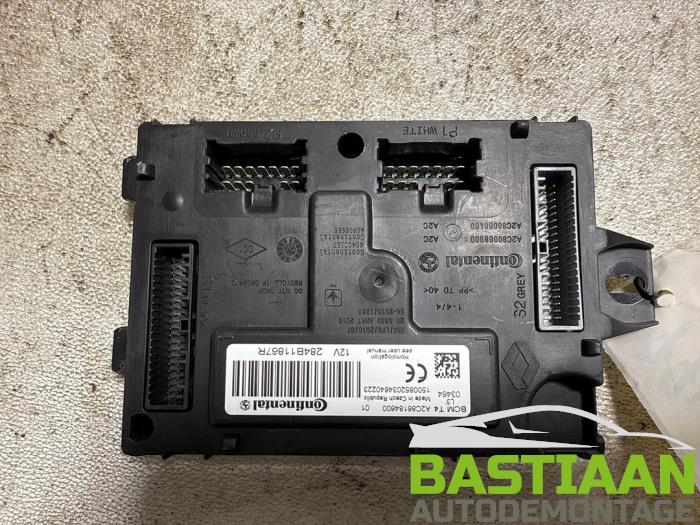 Gebruikte Computer Body Control Renault Clio IV (5R) 0.9 Energy TCE 90 12V Prijs € 44,99 Margeregeling aangeboden door Bastiaan Autodemontage