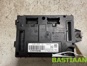 Gebruikte Computer Body Control Renault Clio IV (5R) 0.9 Energy TCE 90 12V Prijs € 44,99 Margeregeling aangeboden door Bastiaan Autodemontage