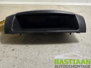 Gebruikte Display Interieur Peugeot Partner (GC/GF/GG/GJ/GK) 1.6 HDI 90 Prijs € 49,99 Margeregeling aangeboden door Bastiaan Autodemontage