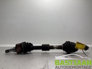 Gebruikte Cardanas links-voor (VWA) Ford Focus 3 Wagon 1.6 Ti-VCT 16V 105 Prijs € 64,99 Margeregeling aangeboden door Bastiaan Autodemontage