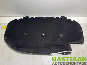 Gebruikte Motorkap Isolatie Volkswagen Golf VII (AUA) 1.2 TSI 16V Prijs € 39,99 Margeregeling aangeboden door Bastiaan Autodemontage