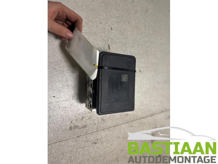 Gebruikte ABS Pomp Volkswagen Golf VII (AUA) 1.2 TSI 16V Prijs € 99,99 Margeregeling aangeboden door Bastiaan Autodemontage