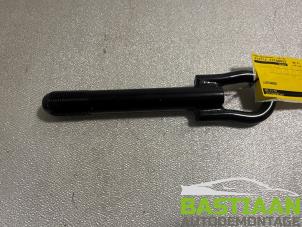 Gebruikte Sleepoog voor Toyota Yaris II (P9) 1.33 16V Dual VVT-I Prijs € 14,99 Margeregeling aangeboden door Bastiaan Autodemontage