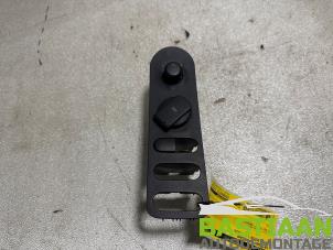 Gebruikte Spiegel Schakelaar Seat Altea XL (5P5) 1.2 TSI Prijs € 14,99 Margeregeling aangeboden door Bastiaan Autodemontage