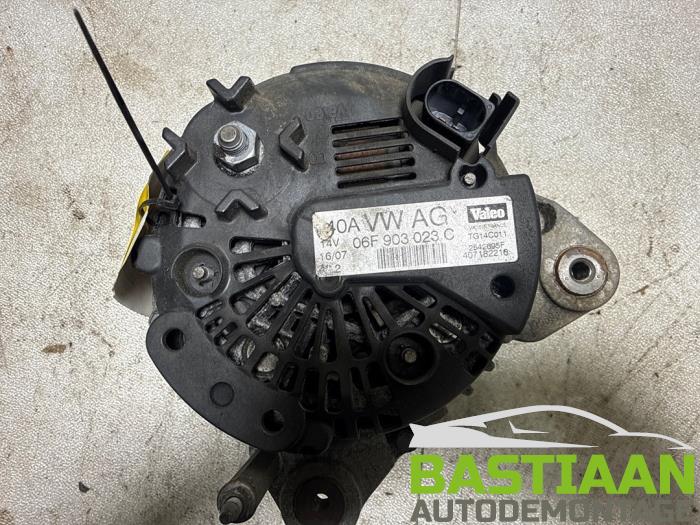 Dynamo van een Seat Altea (5P1) 1.6 2007