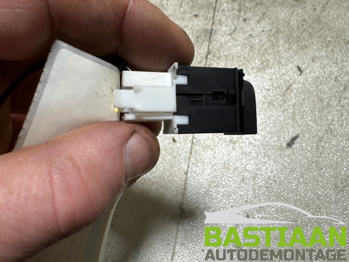 ESP Schakelaar van een Seat Altea (5P1) 1.6 2007
