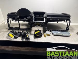 Gebruikte Airbag set + dashboard Volkswagen Golf VI (5K1) 1.8 TSI 16V Prijs € 799,97 Margeregeling aangeboden door Bastiaan Autodemontage