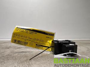 Gebruikte Raam schakelaar elektrisch Kia Picanto (JA) 1.0 12V Prijs € 19,97 Margeregeling aangeboden door Bastiaan Autodemontage