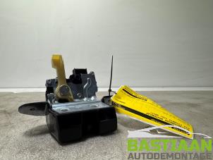 Gebruikte Achterklep Slotmechaniek Kia Picanto (JA) 1.0 12V Prijs € 29,97 Margeregeling aangeboden door Bastiaan Autodemontage