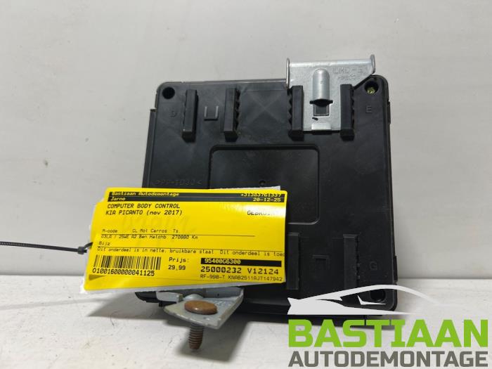 Gebruikte Computer Body Control Kia Picanto (JA) 1.0 12V Prijs € 29,99 Margeregeling aangeboden door Bastiaan Autodemontage
