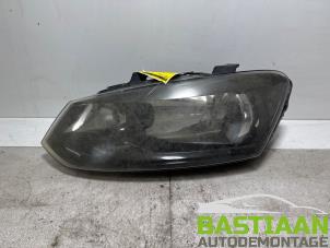 Gebruikte Koplamp links Volkswagen Polo V (6R) 1.2 TDI 12V BlueMotion Prijs € 59,95 Margeregeling aangeboden door Bastiaan Autodemontage