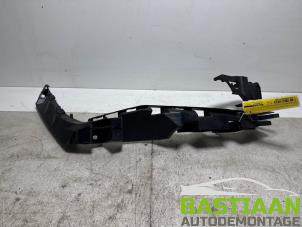 Gebruikte Koplampframe rechts Seat Leon (5FB) 1.4 TSI ACT 16V Prijs € 29,95 Margeregeling aangeboden door Bastiaan Autodemontage