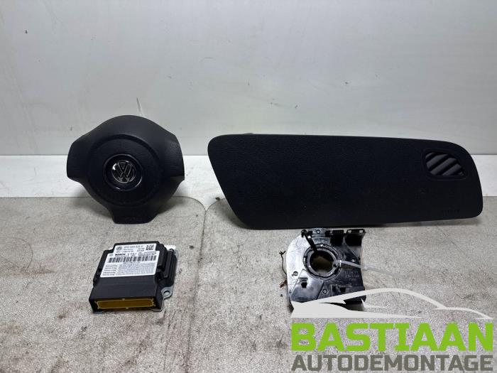 Gebruikte Airbag Set + Module Volkswagen Polo V (6R) 1.2 TDI 12V BlueMotion Prijs € 249,97 Margeregeling aangeboden door Bastiaan Autodemontage