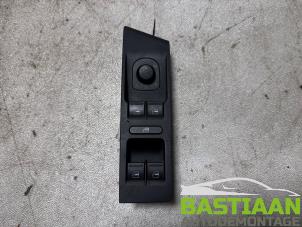 Gebruikte Combischakelaar ramen Volkswagen Passat Variant (365) 1.4 TSI 16V Prijs € 32,97 Margeregeling aangeboden door Bastiaan Autodemontage