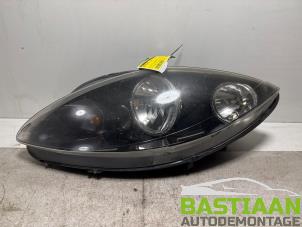 Gebruikte Koplamp links Seat Leon (1P1) 2.0 TFSI FR 16V Prijs € 49,97 Margeregeling aangeboden door Bastiaan Autodemontage