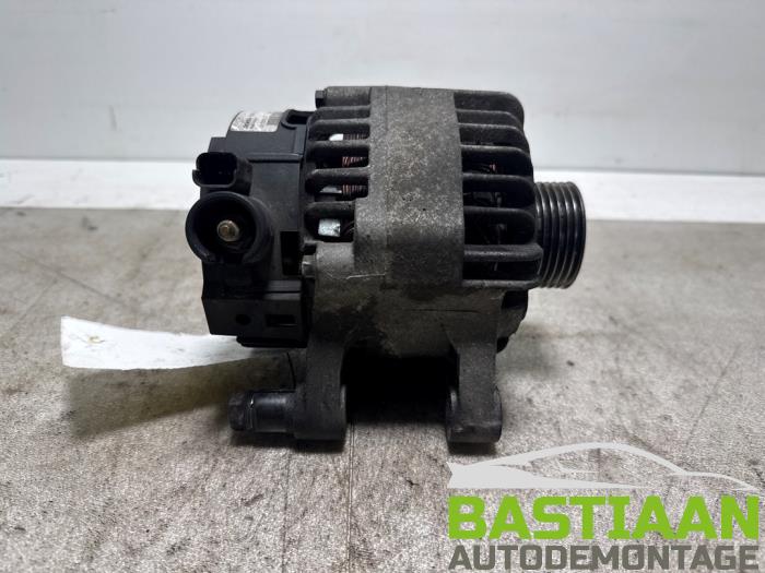 Gebruikte Dynamo Peugeot 206 (2A/C/H/J/S) 1.4 XR,XS,XT,Gentry Prijs € 49,97 Margeregeling aangeboden door Bastiaan Autodemontage
