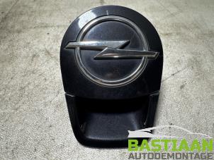 Gebruikte Achterklep Handgreep Opel Agila (B) 1.0 12V Prijs € 29,97 Margeregeling aangeboden door Bastiaan Autodemontage