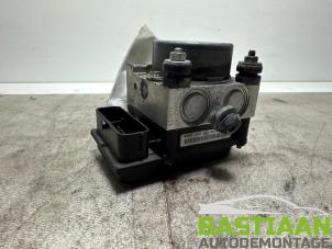 Gebruikte ABS Pomp Opel Corsa D 1.4 16V Twinport Prijs € 199,97 Margeregeling aangeboden door Bastiaan Autodemontage