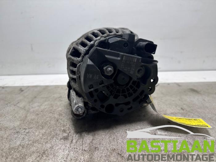 Dynamo van een Volkswagen Golf VI (5K1) 1.4 TSI 122 16V 2009