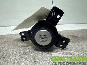 Gebruikte Start/Stop schakelaar Kia Stinger (CK) 2.2 CRDi 16V Prijs € 34,97 Margeregeling aangeboden door Bastiaan Autodemontage