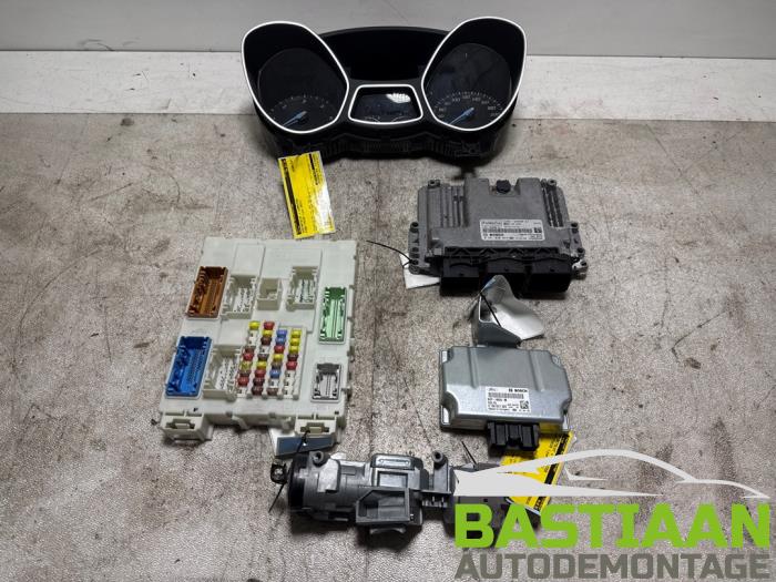 Gebruikte Kontaktslot + computer Ford Focus 3 Wagon 1.6 TDCi ECOnetic Prijs € 199,97 Margeregeling aangeboden door Bastiaan Autodemontage